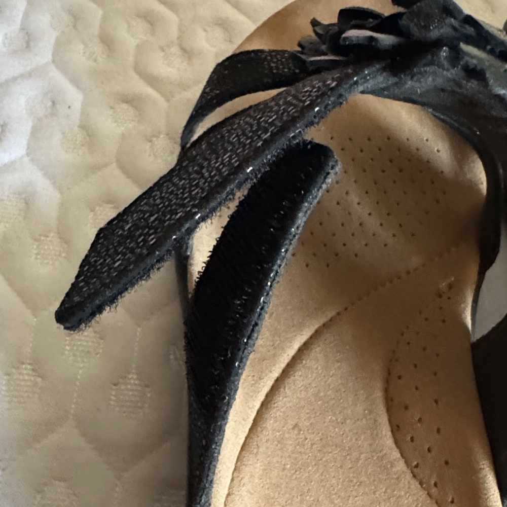 Clarks Black Strappy Sandals with Floral Detail - Picture 4 of 4